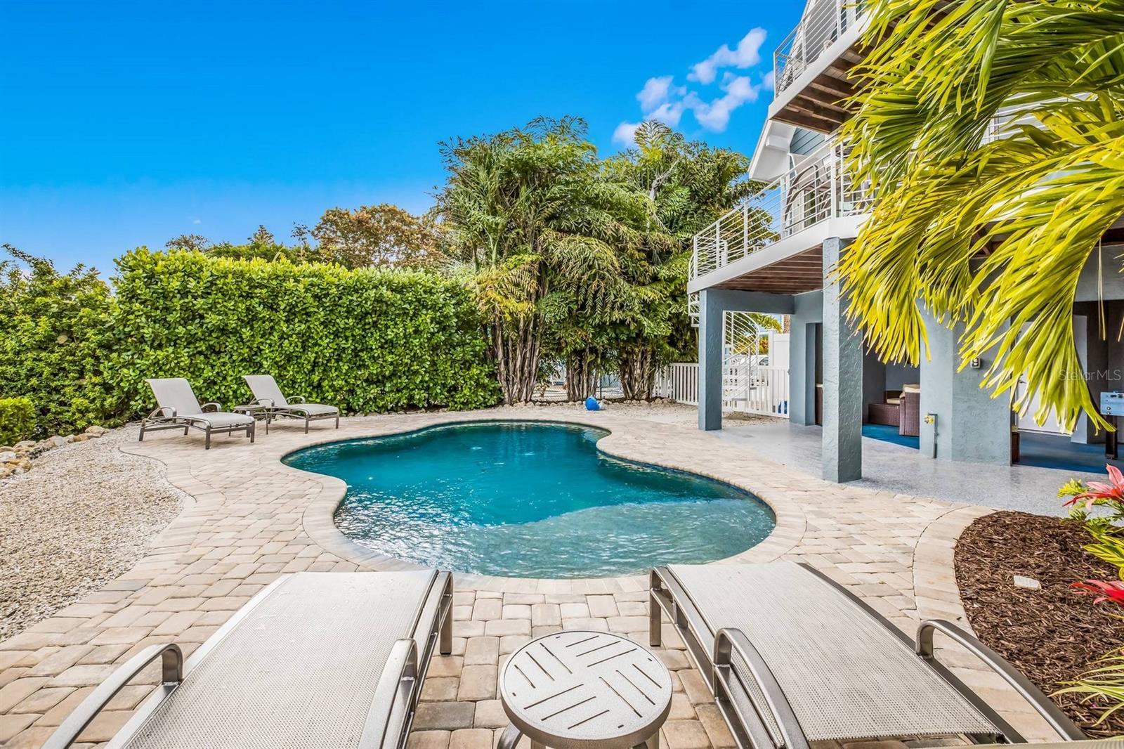 322 TARPON ST — photo 31