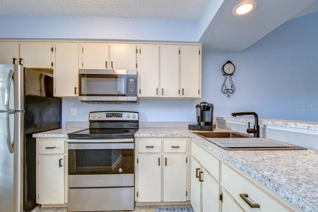 4925 MYRTLE OAK DR #25 — photo 12