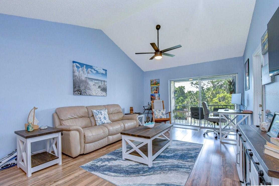 4925 MYRTLE OAK DR #25 — photo 4