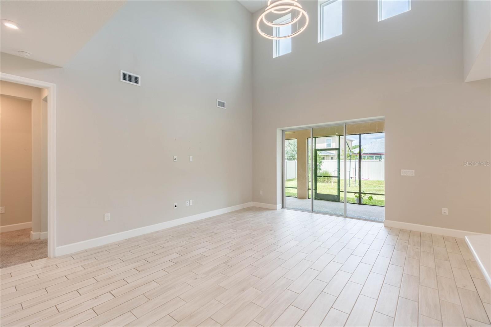 13649 CANNON DR — photo 3
