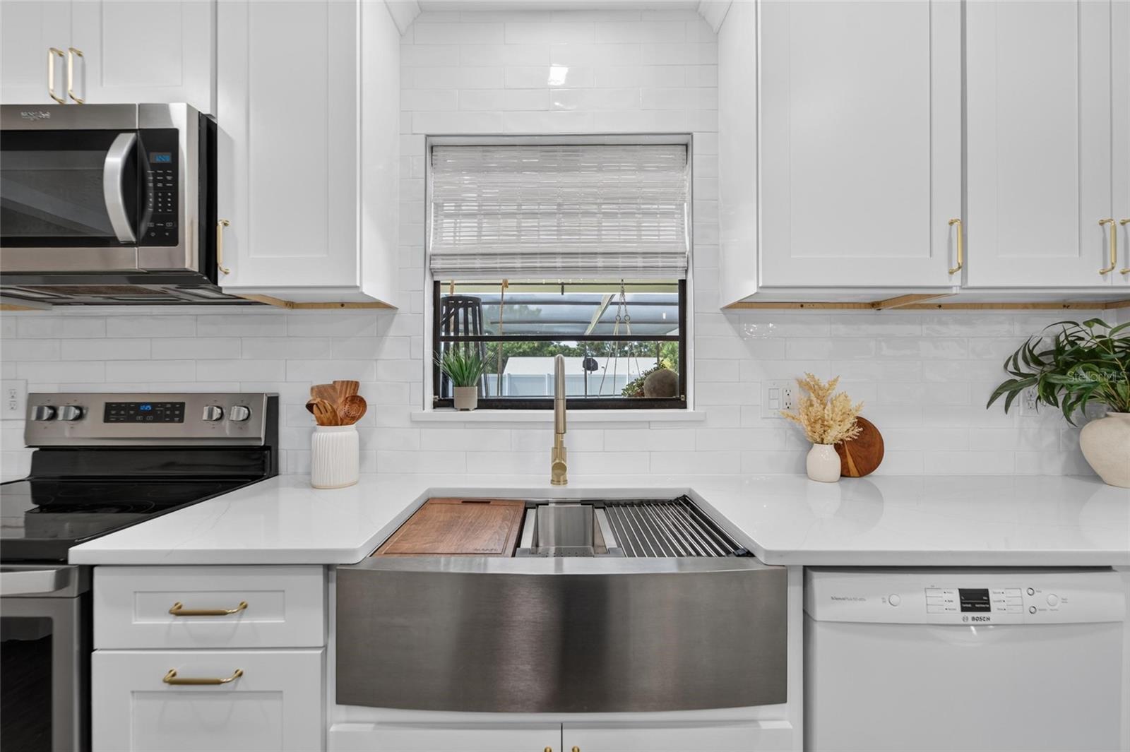 720 GREEN COVE DR — photo 14
