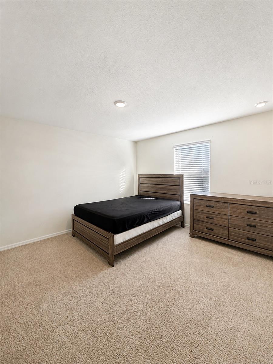 9589 SANDY BLUFFS CIR — photo 12