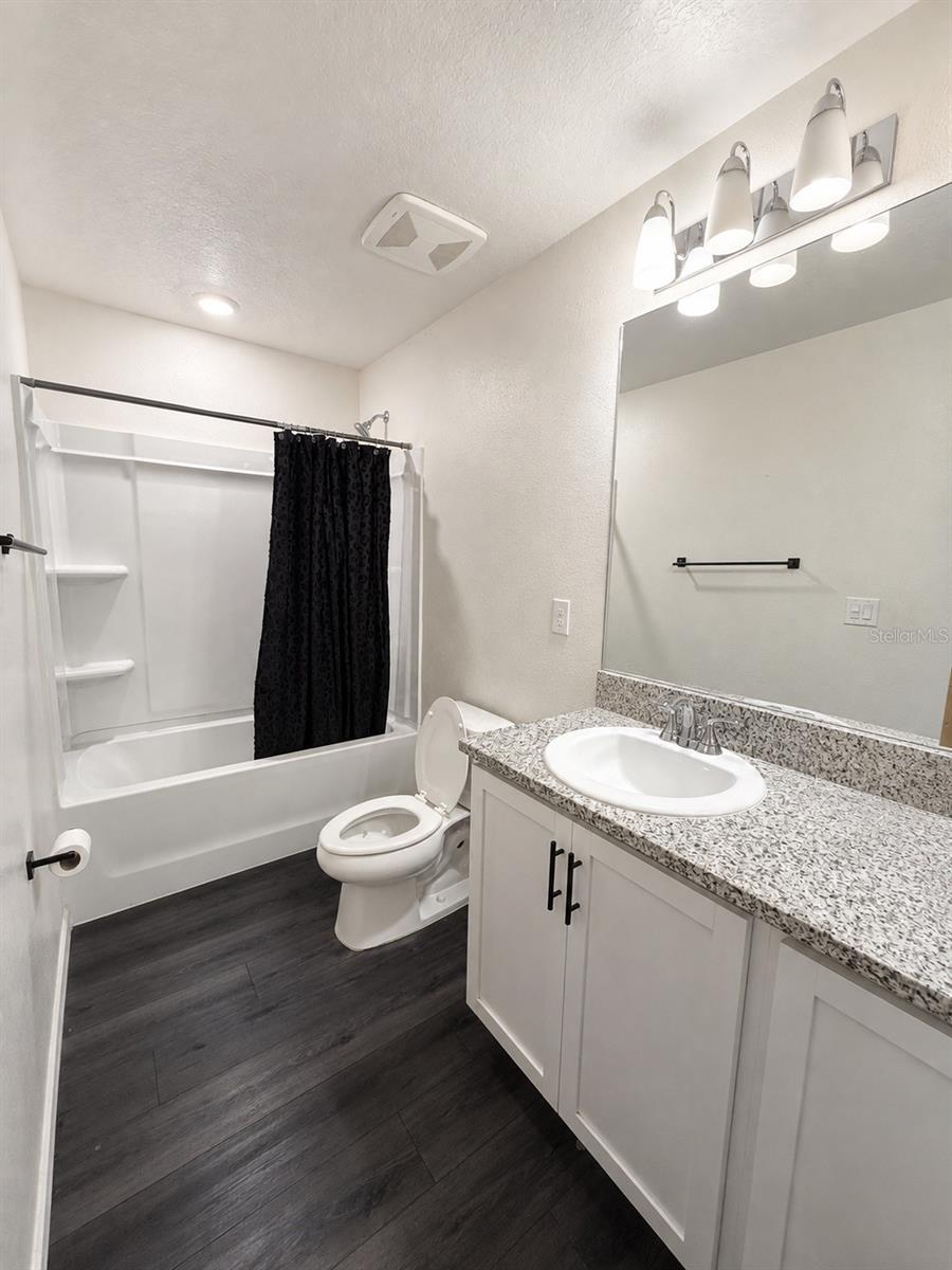 9589 SANDY BLUFFS CIR — photo 15