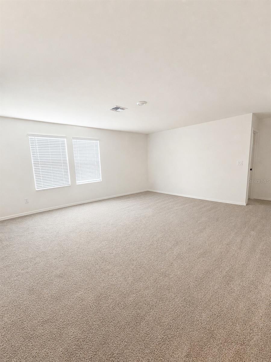 9589 SANDY BLUFFS CIR — photo 19