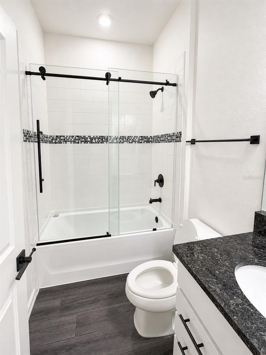 9589 SANDY BLUFFS CIR — photo 22