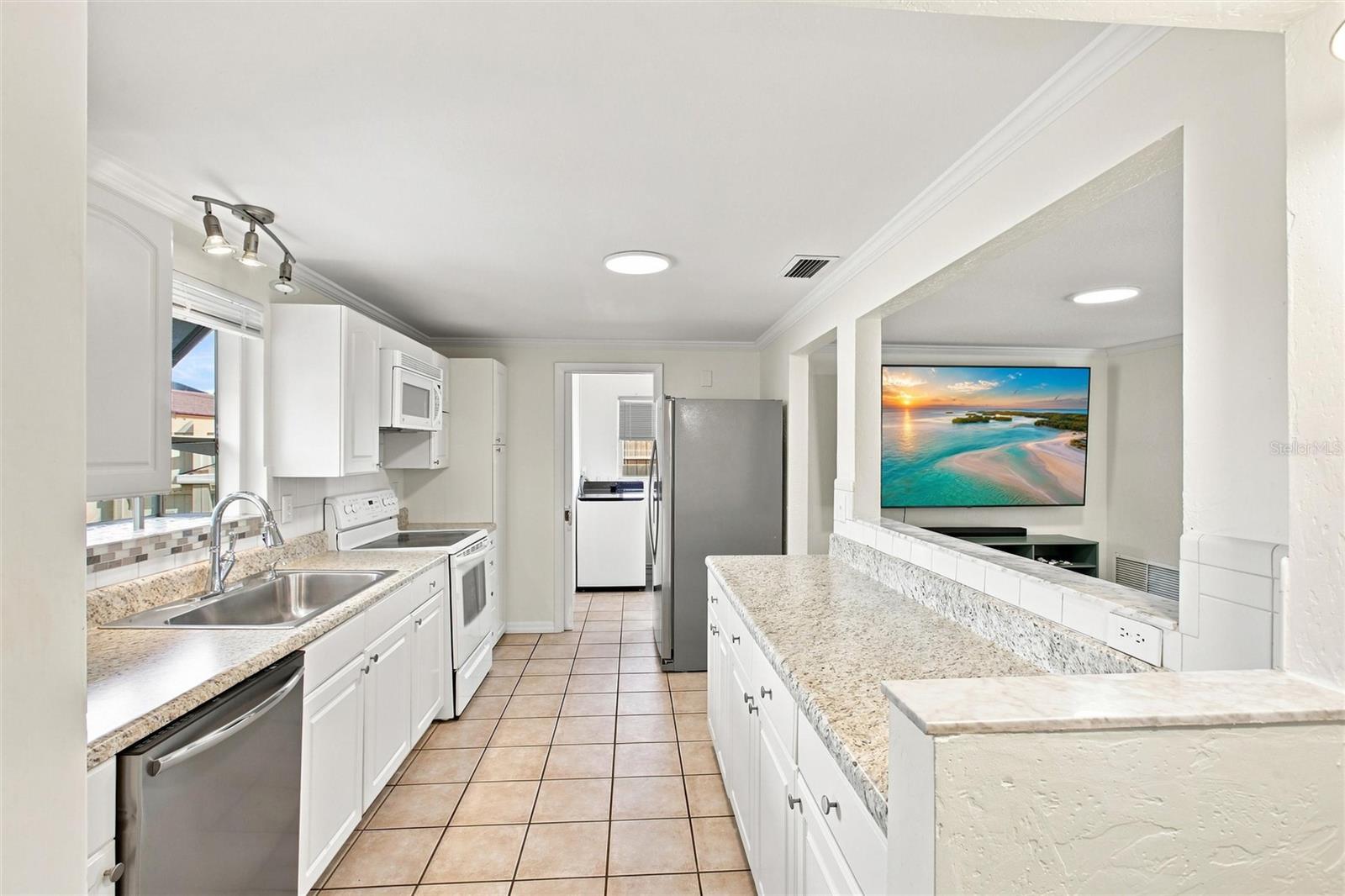 1509 BANYAN DR — photo 15