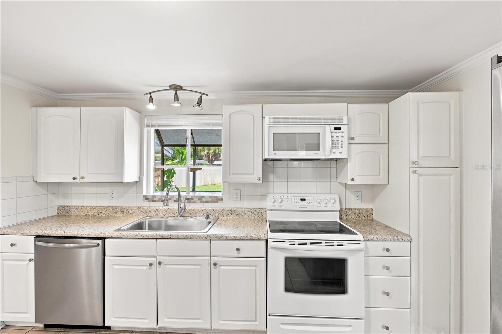 1509 BANYAN DR — photo 16