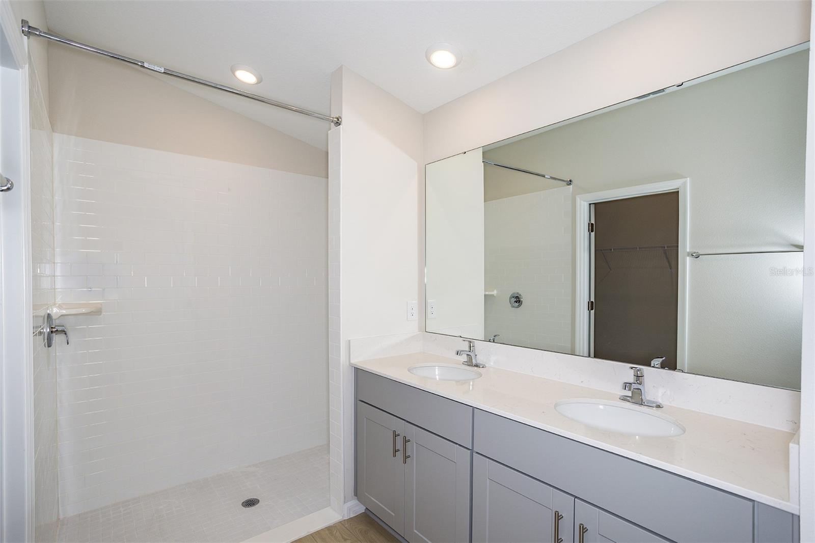 36691 THORNHEDGE DR — photo 5