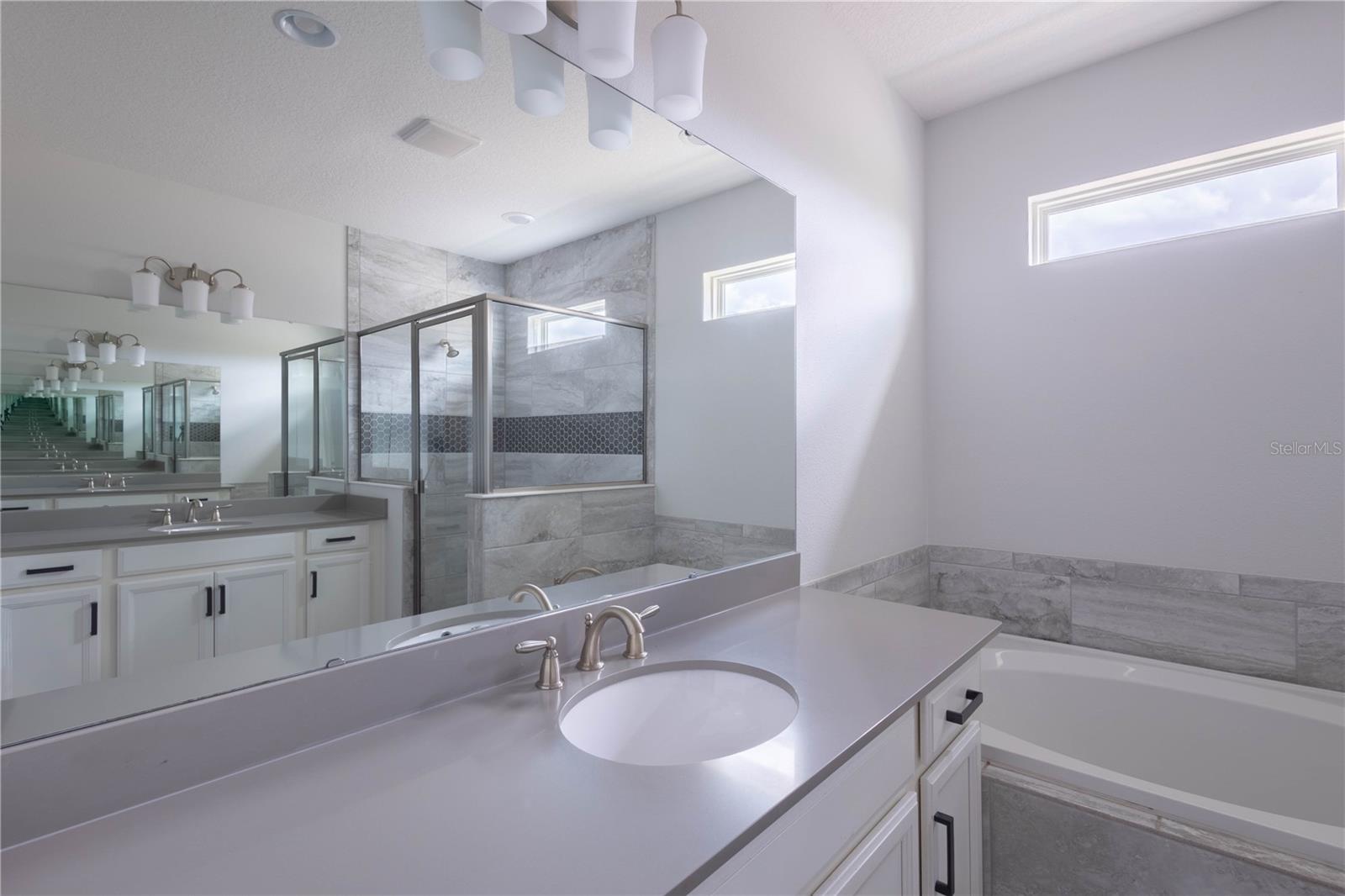 7214 PARADISO DR — photo 37