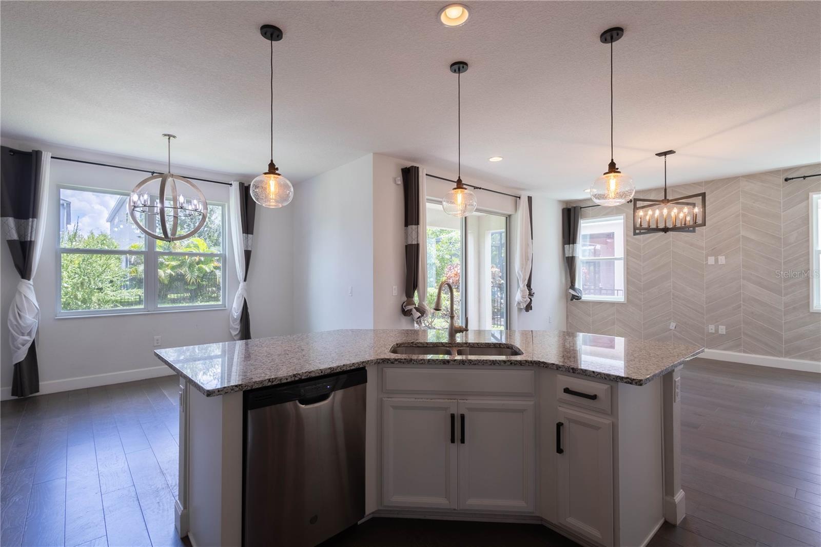 7214 PARADISO DR — photo 25