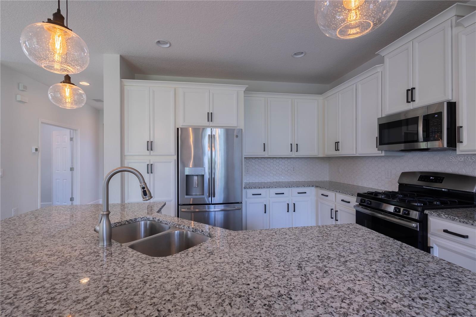7214 PARADISO DR — photo 23