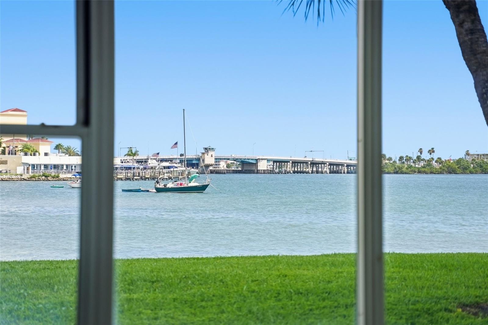 4775 COVE CIR #606 — photo 41