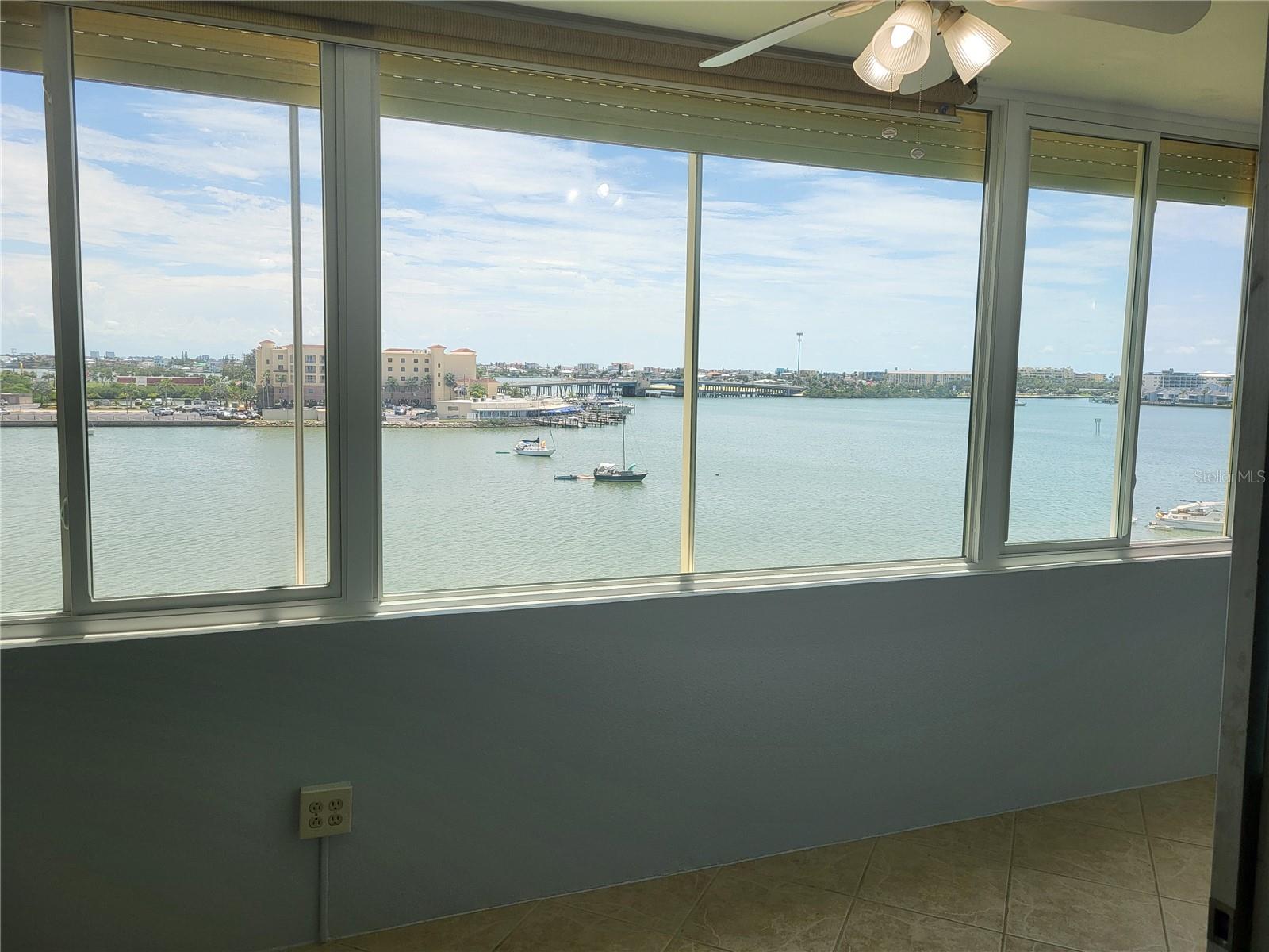 4775 COVE CIR #606 — photo 22