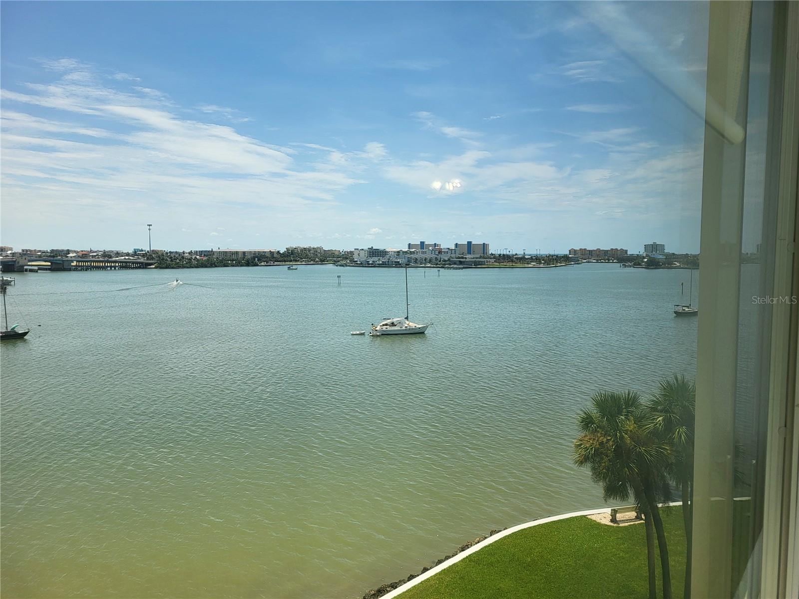 4775 COVE CIR #606 — photo 24