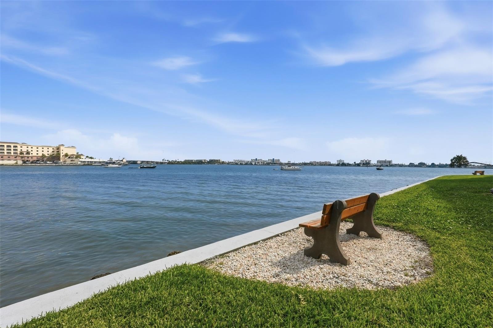 4775 COVE CIR #606 — photo 43