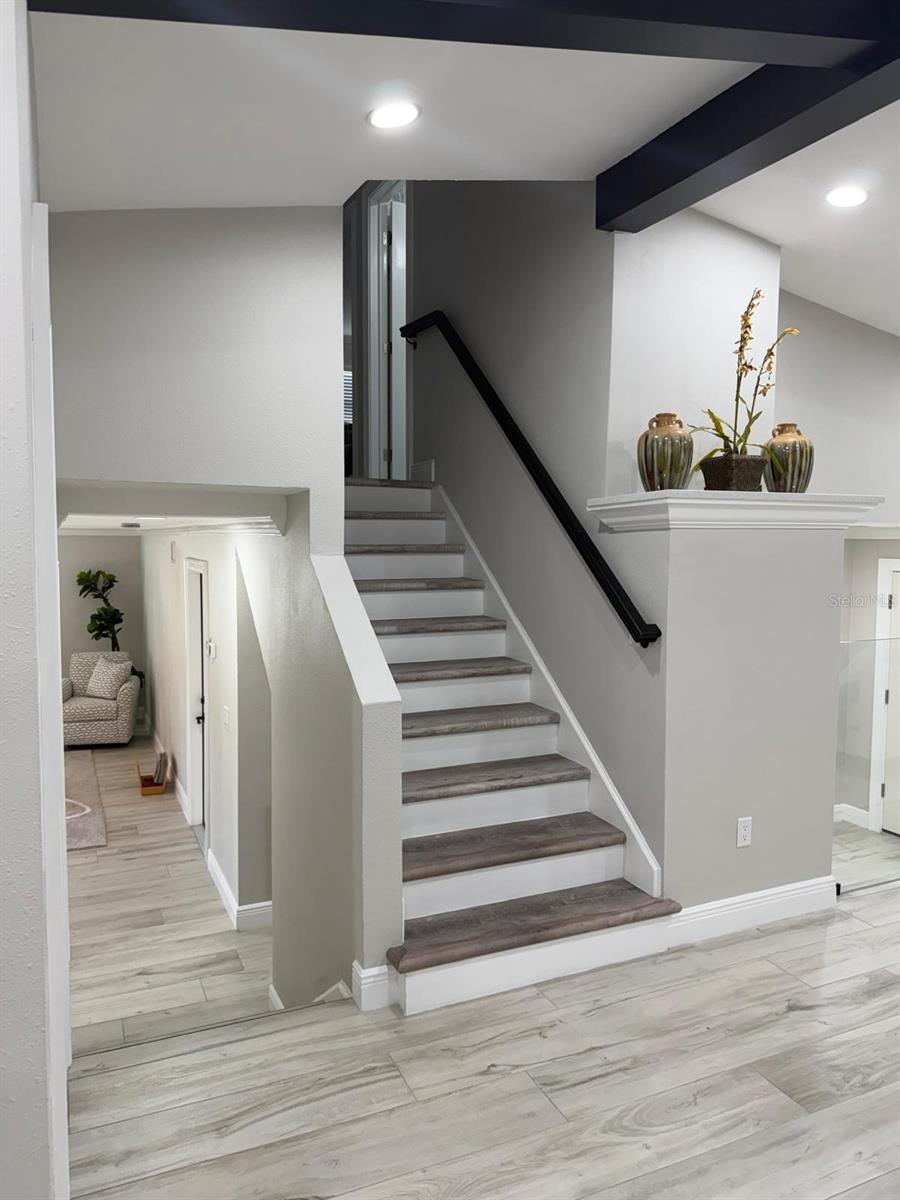 2596 COLUMBUS WAY S — photo 24