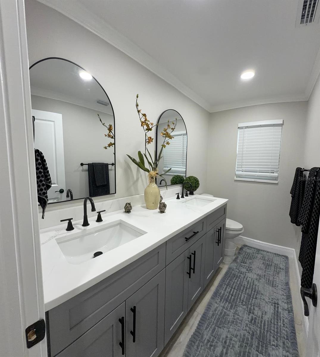2596 COLUMBUS WAY S — photo 22