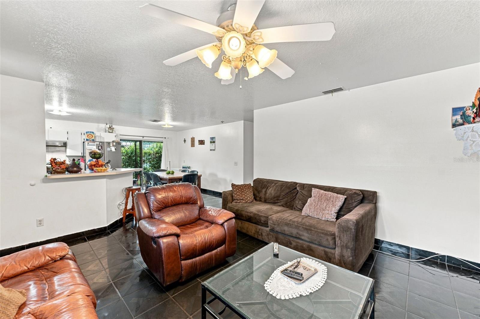 1801 BETHUNE DR — photo 10