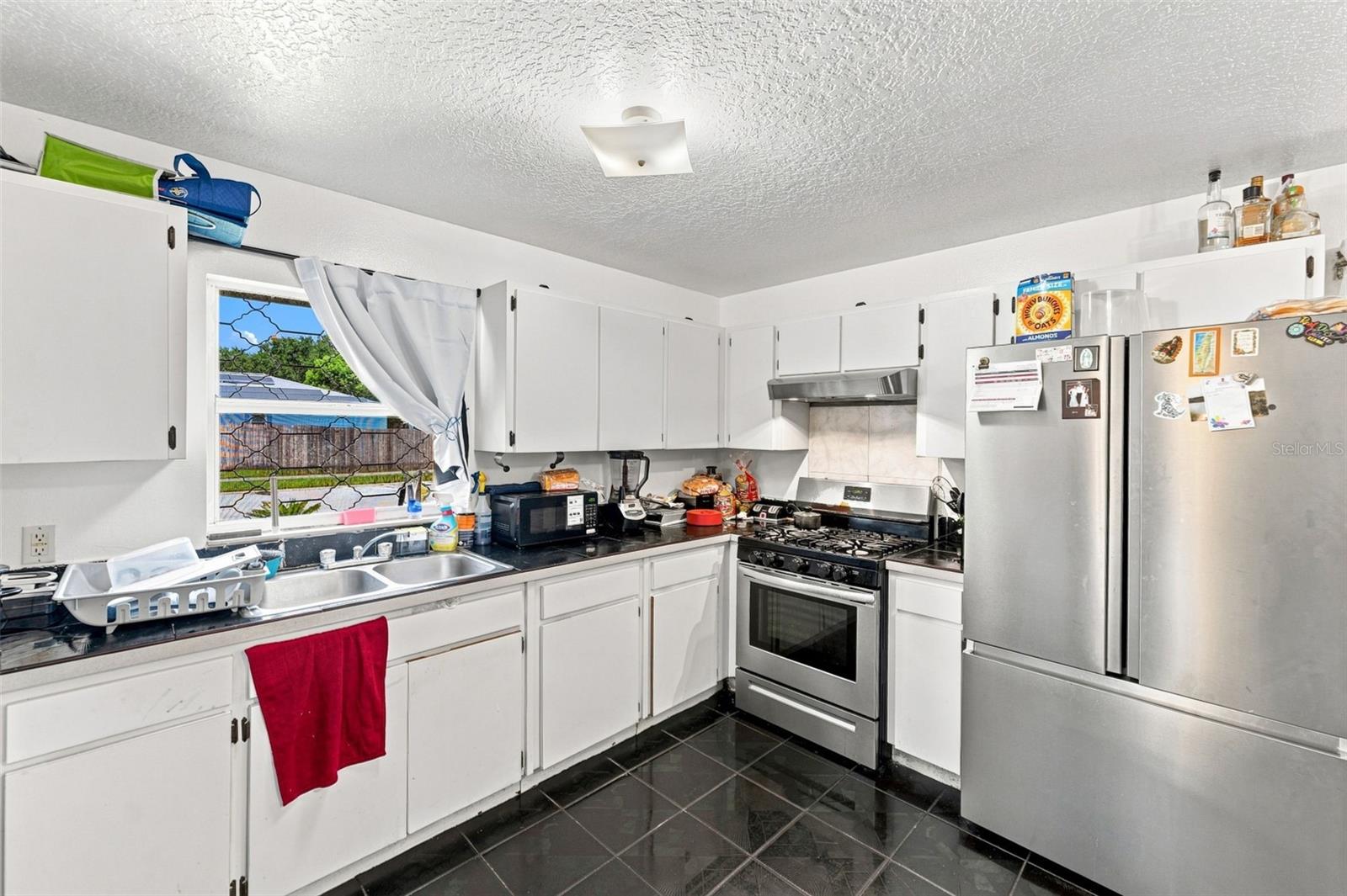 1801 BETHUNE DR — photo 18
