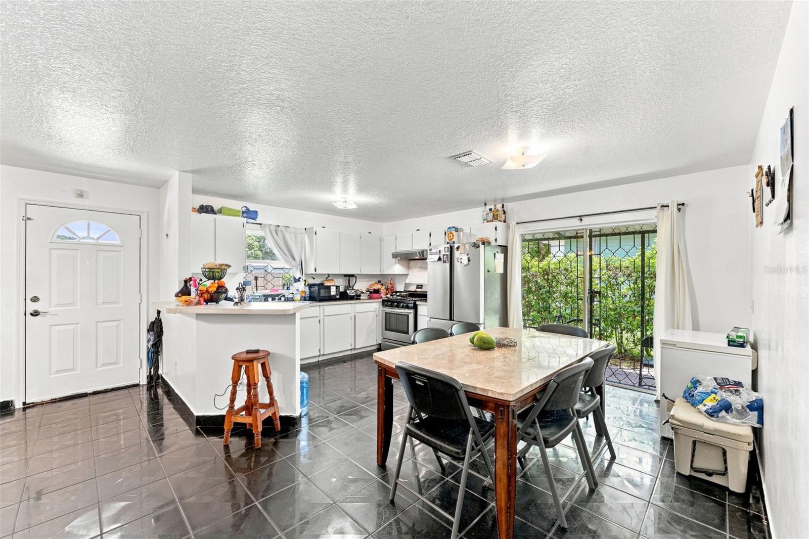 1801 BETHUNE DR — photo 15