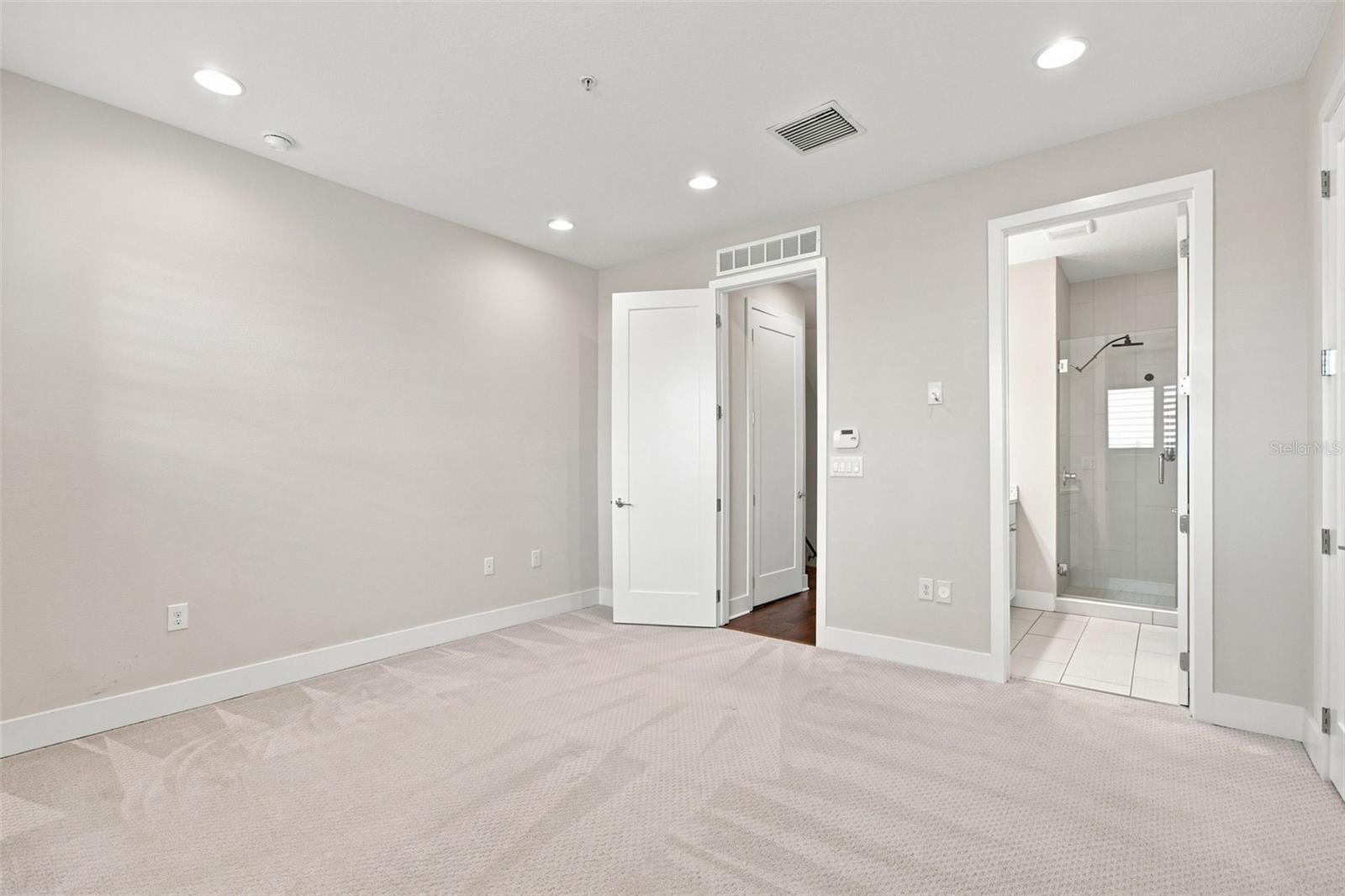 931 ARLINGTON AVE N — photo 33