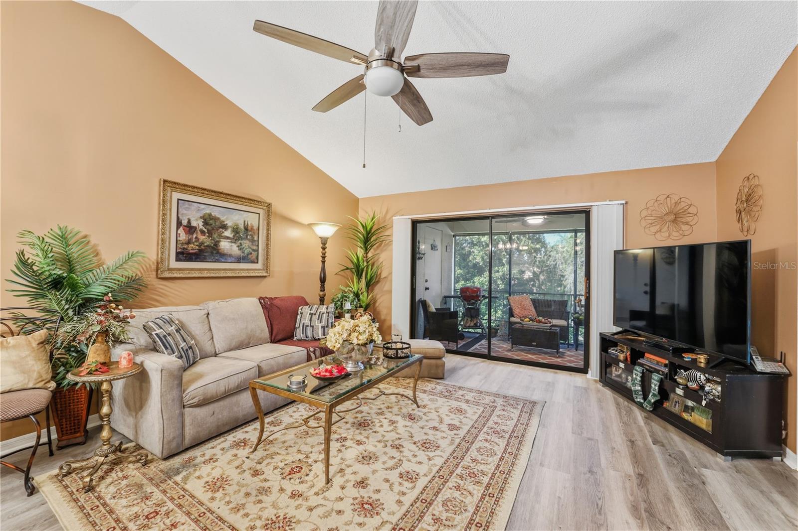 317 KNOTTWOOD CT #317 — photo 5