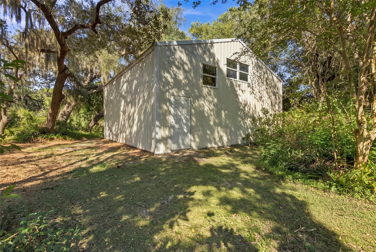 19709 HIAWATHA RD — photo 40