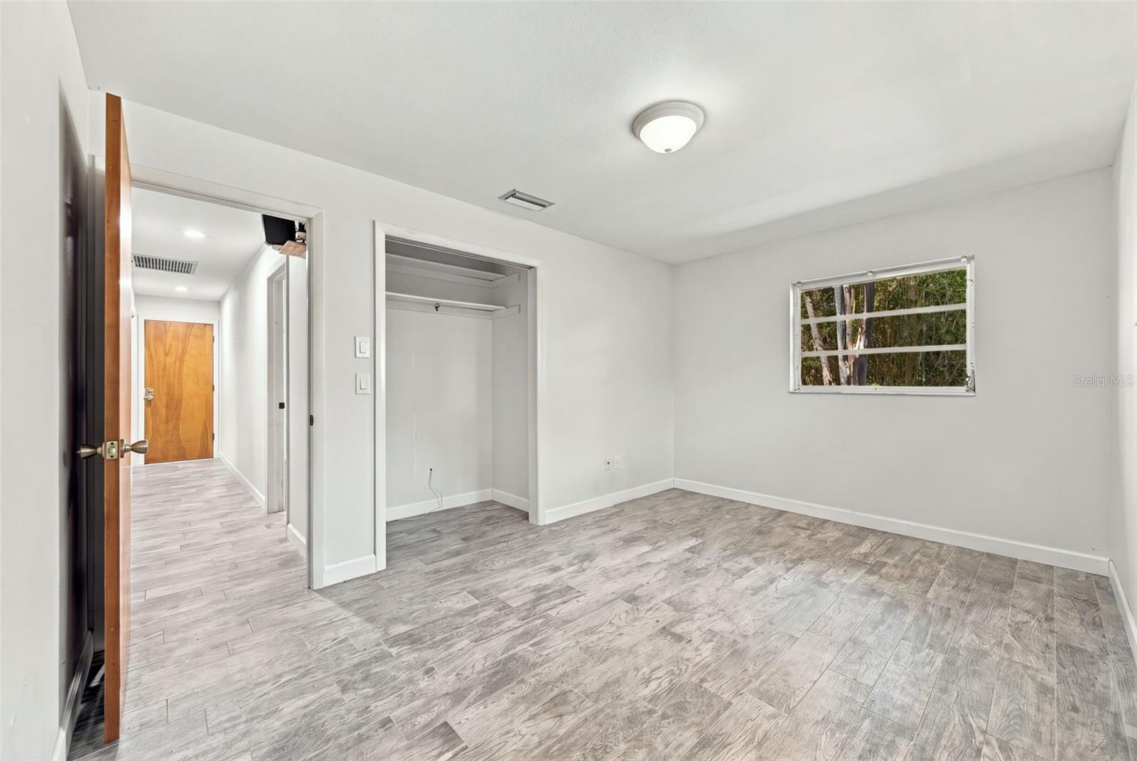 19709 HIAWATHA RD — photo 24