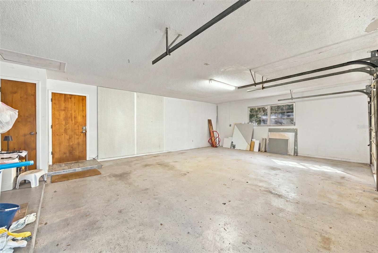 19709 HIAWATHA RD — photo 32