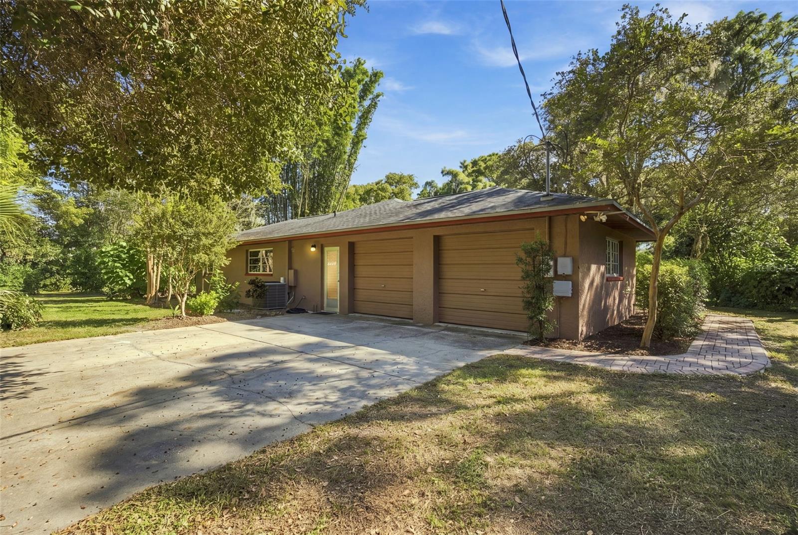 19709 HIAWATHA RD — photo 44
