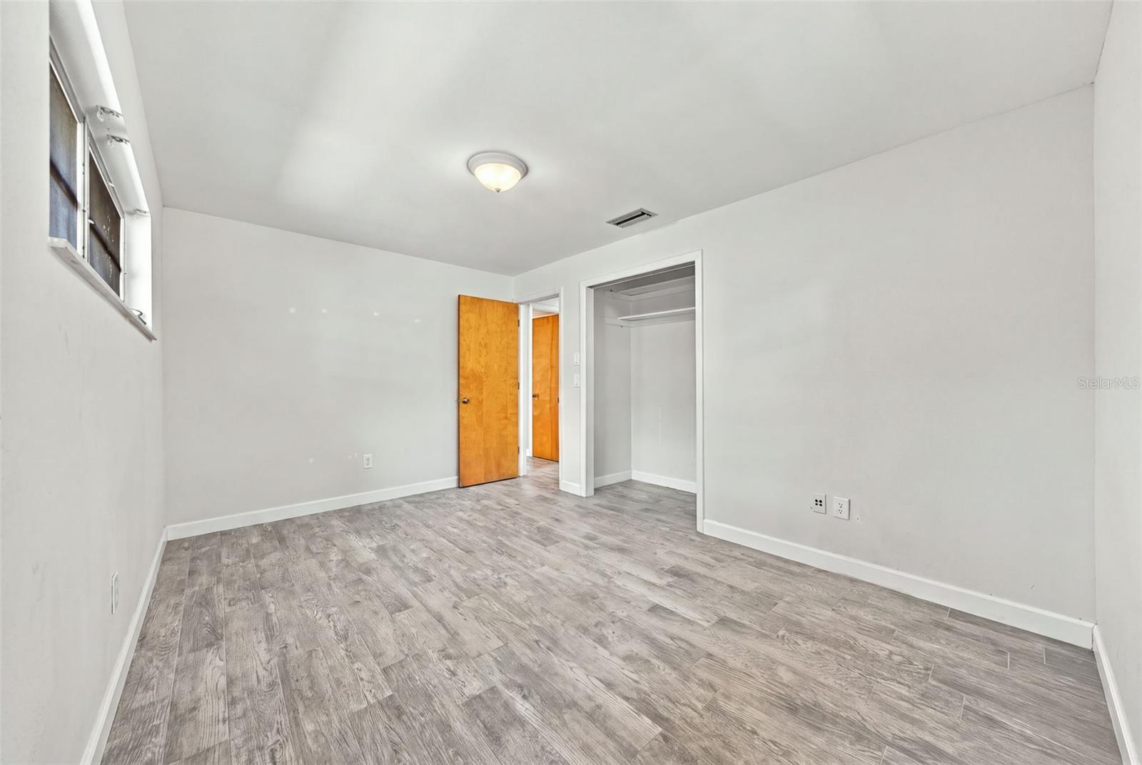 19709 HIAWATHA RD — photo 23