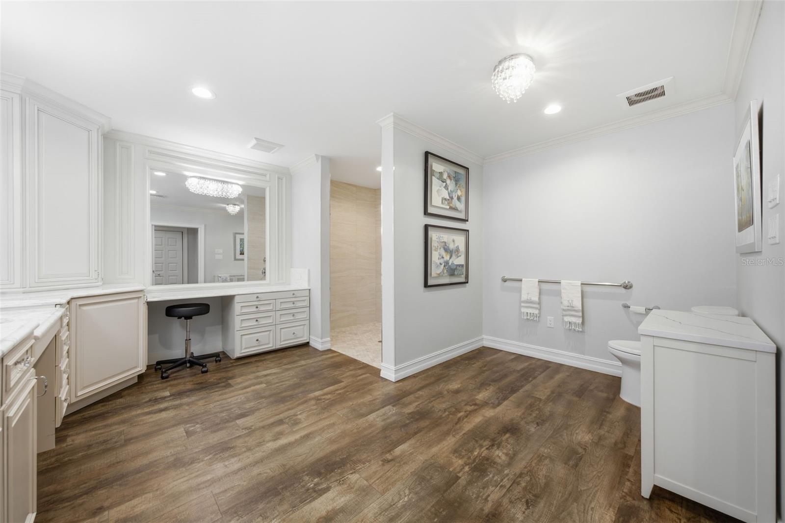 10715 CARROLLWOOD DR — photo 19