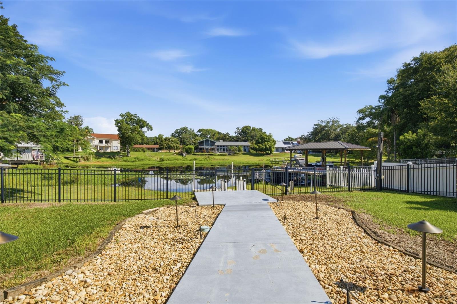 10715 CARROLLWOOD DR — photo 37