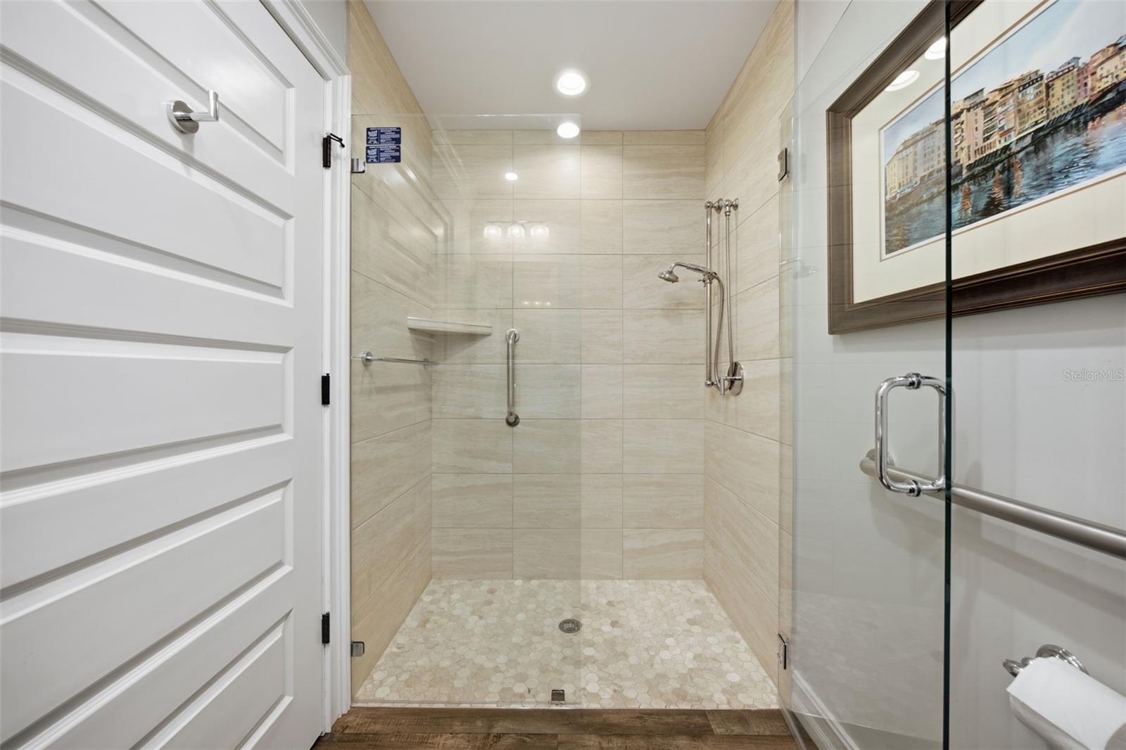 10715 CARROLLWOOD DR — photo 26