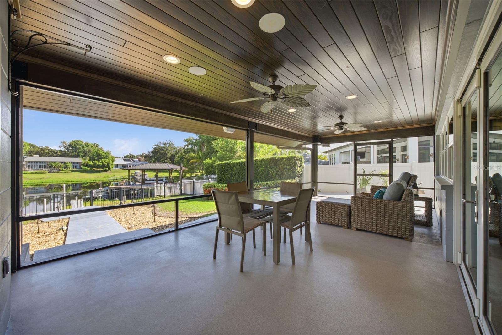 10715 CARROLLWOOD DR — photo 30