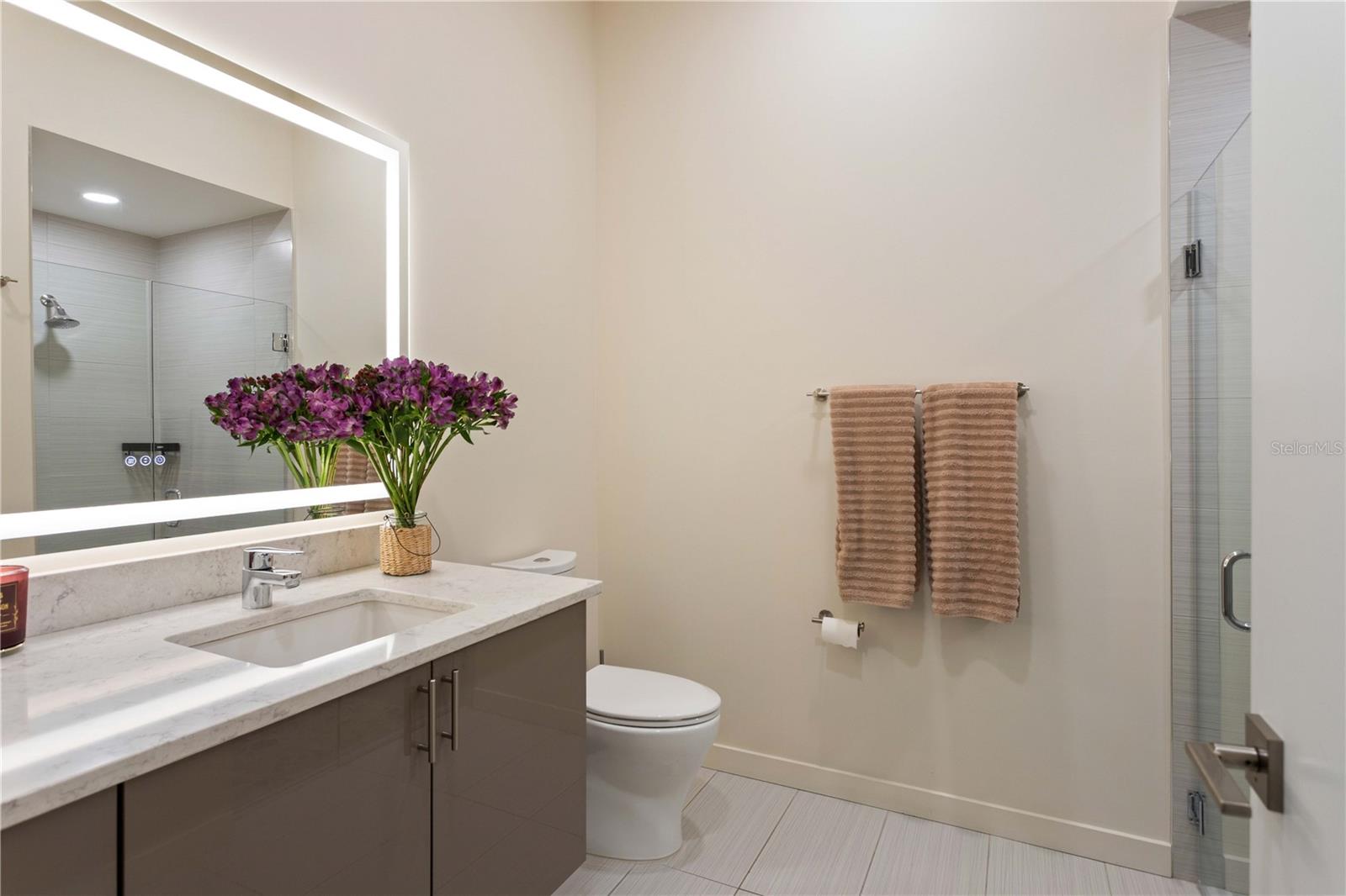 3207 W PAUL AVE — photo 28