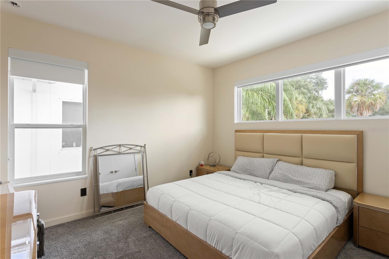 3207 W PAUL AVE — photo 41