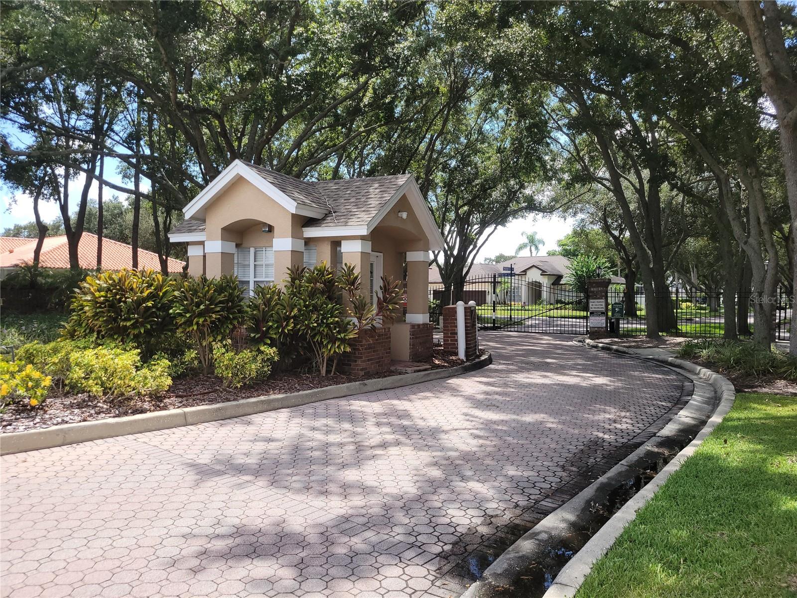 9703 HIDDEN COVE CT — photo 40