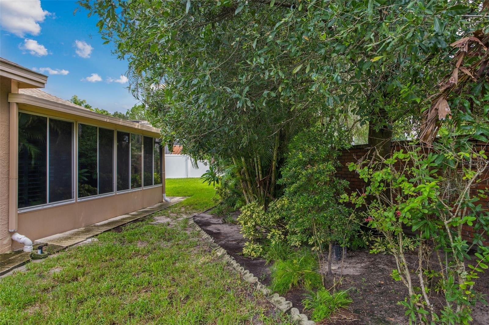 9703 HIDDEN COVE CT — photo 31