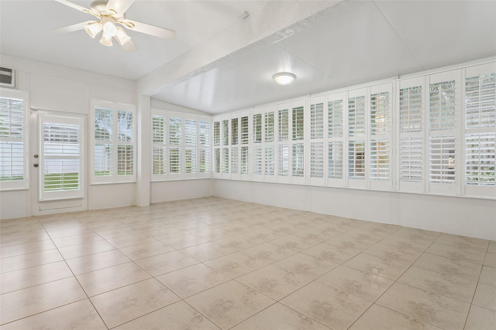 9703 HIDDEN COVE CT — photo 25