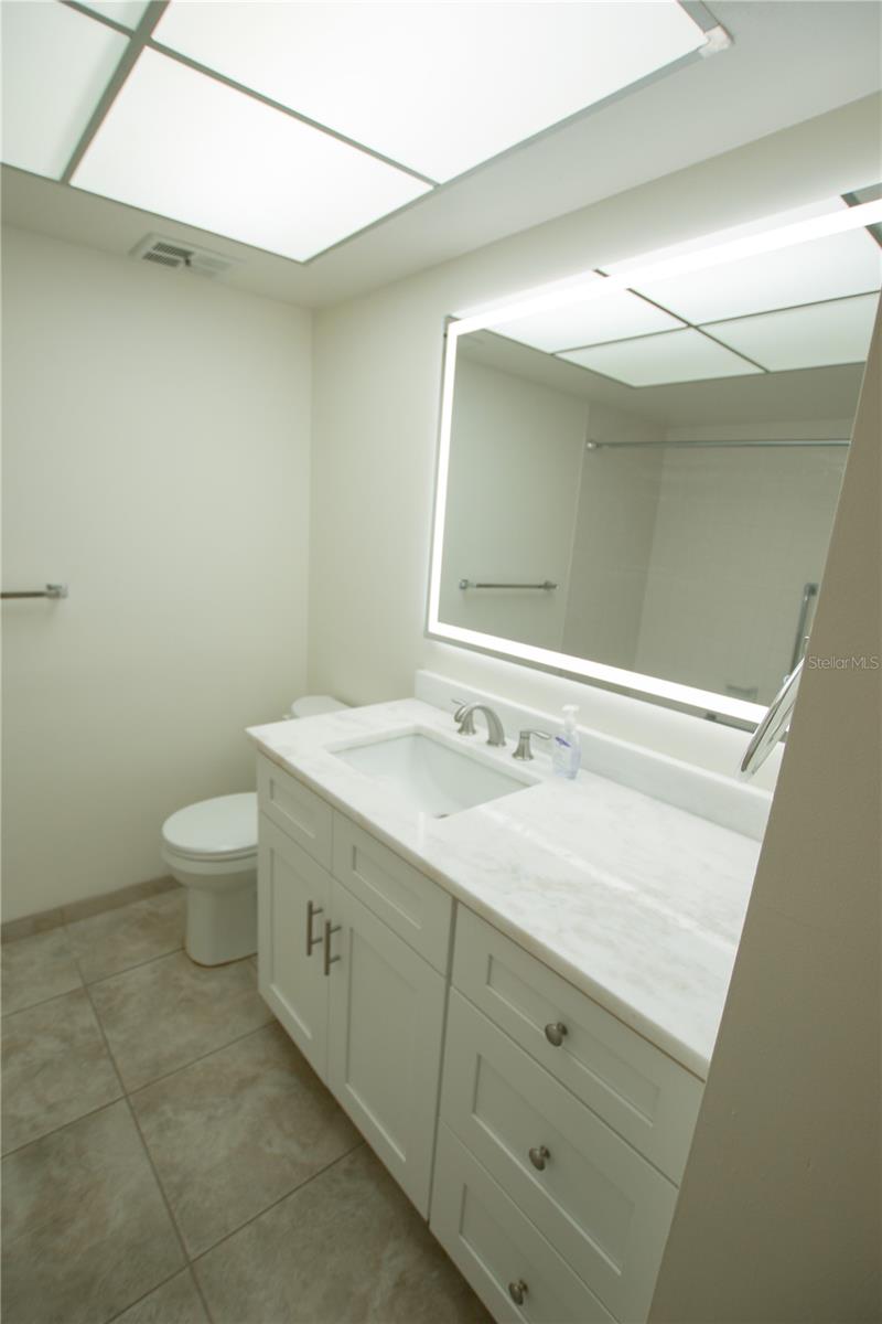 2360 SHELLY DR #B — photo 32