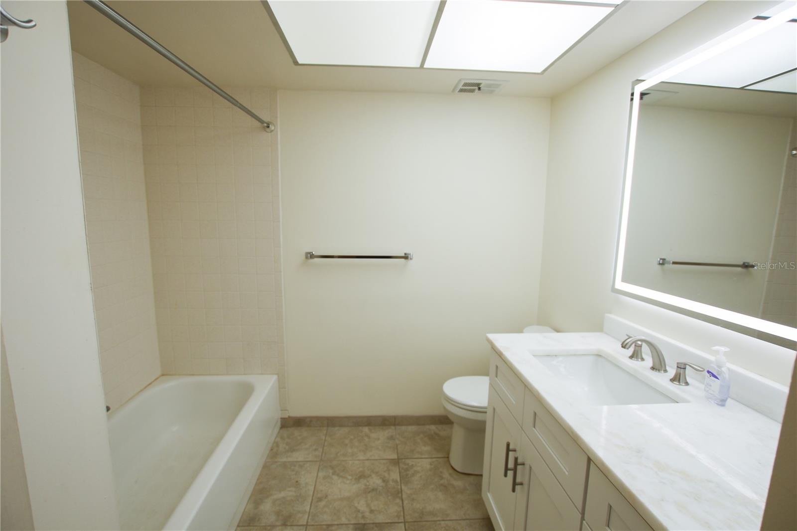 2360 SHELLY DR #B — photo 33