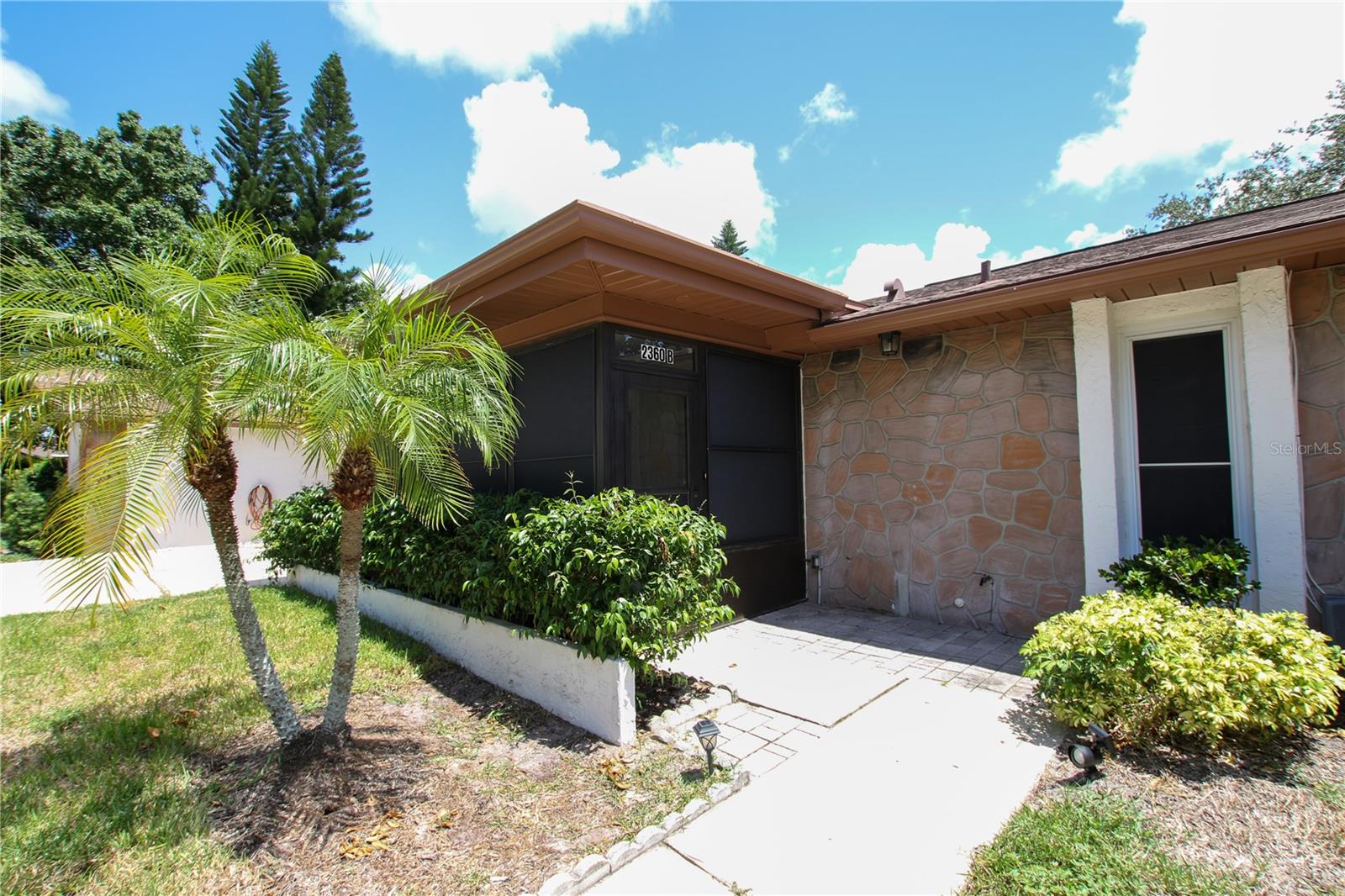 2360 SHELLY DR #B — photo 2