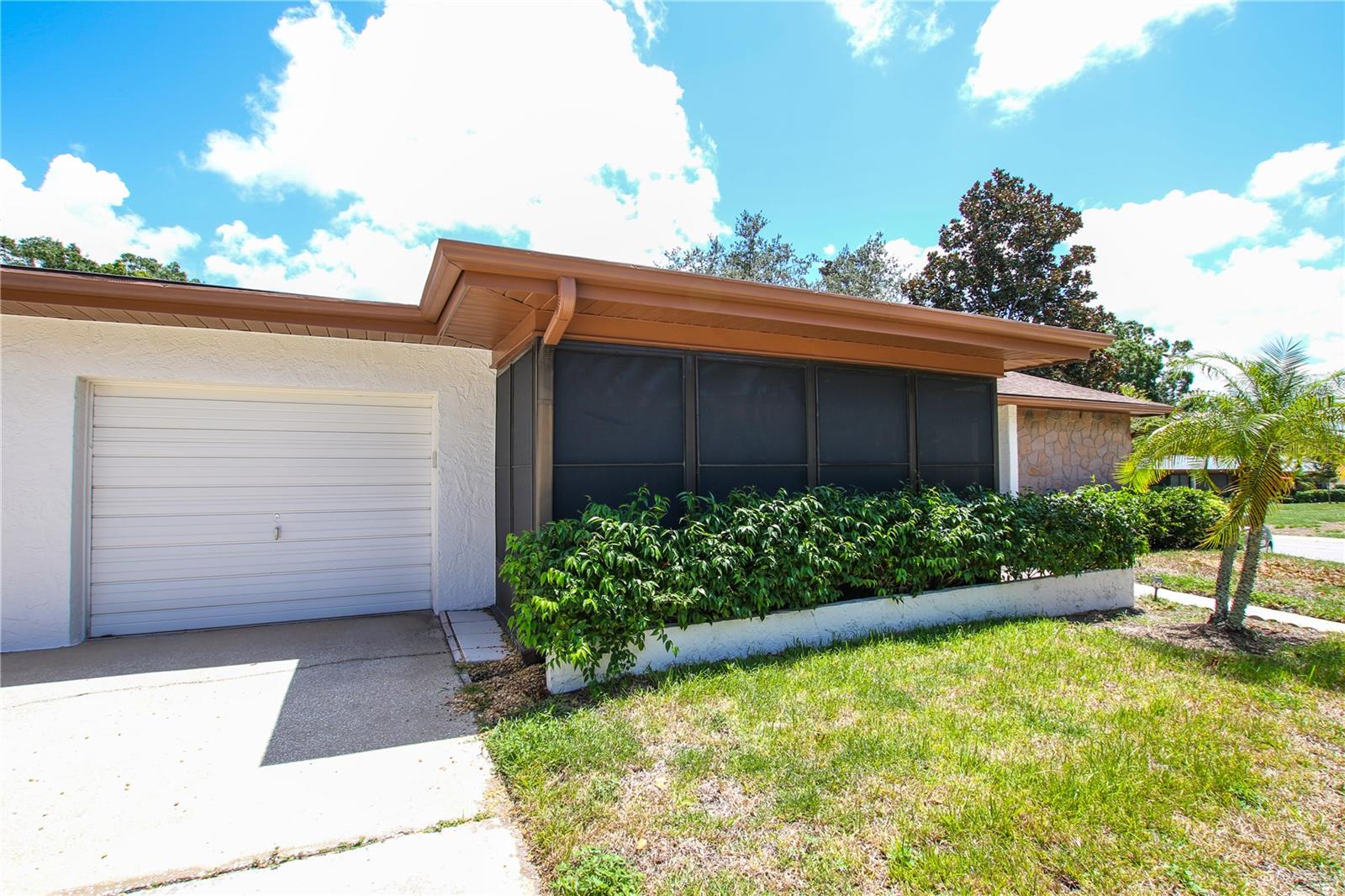 2360 SHELLY DR #B — photo 4