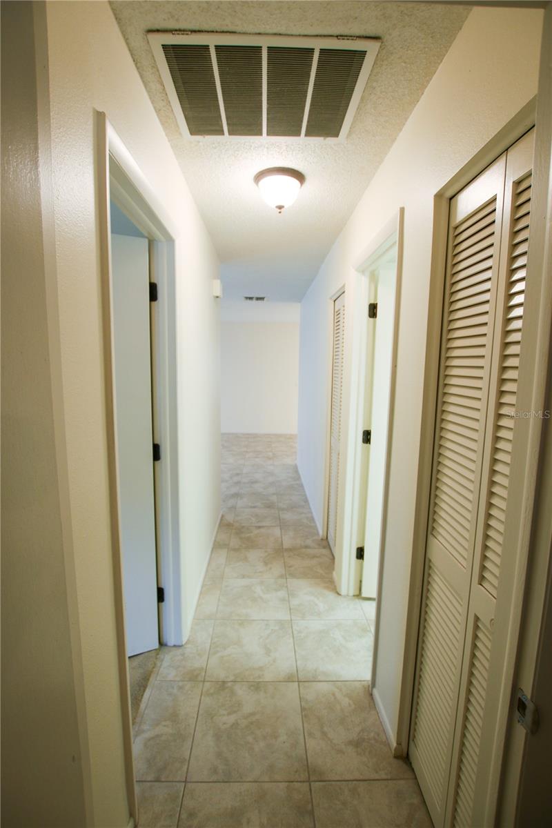 2360 SHELLY DR #B — photo 30