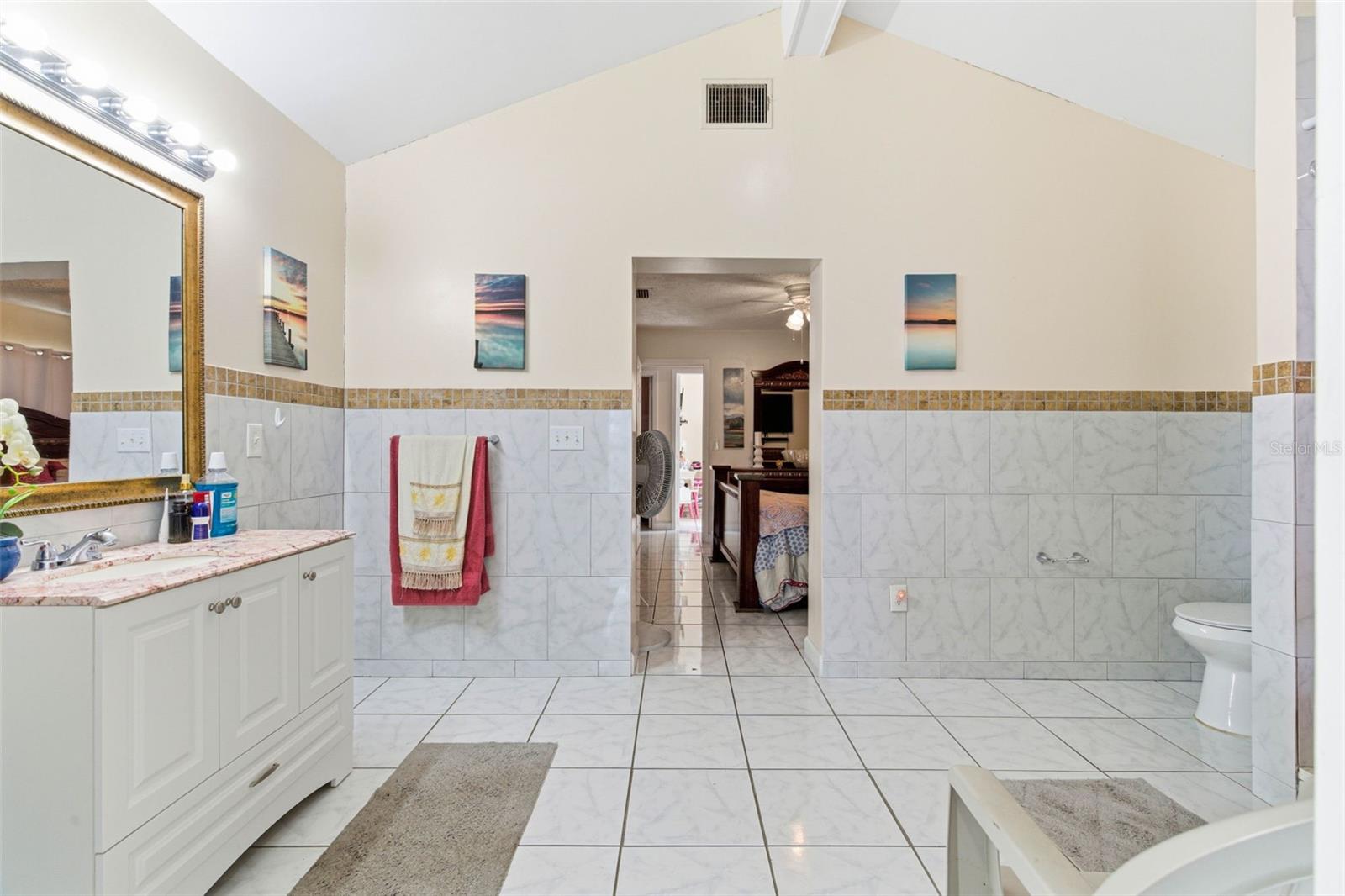 4914 HOLIDAY DR — photo 27