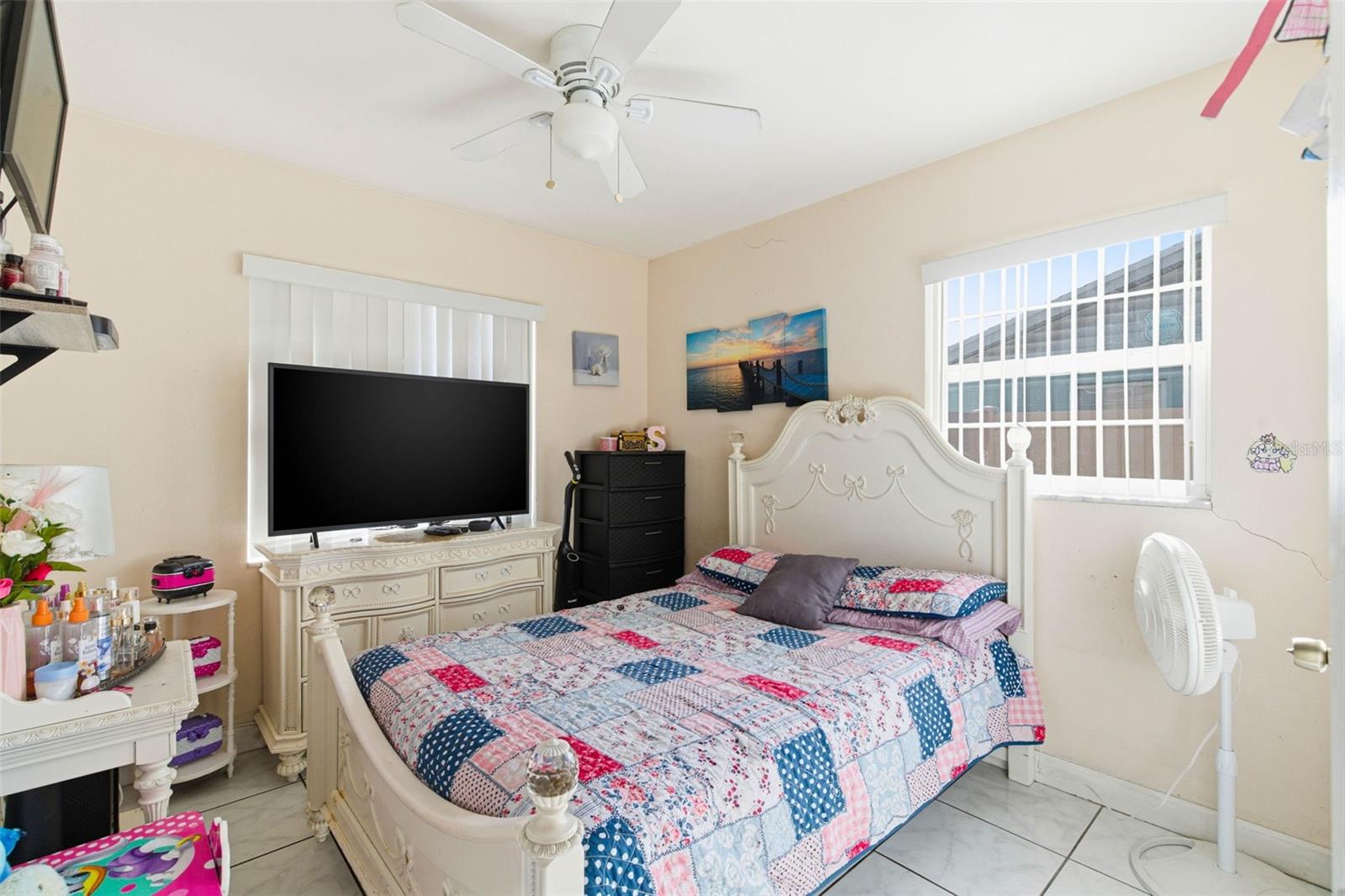 4914 HOLIDAY DR — photo 49