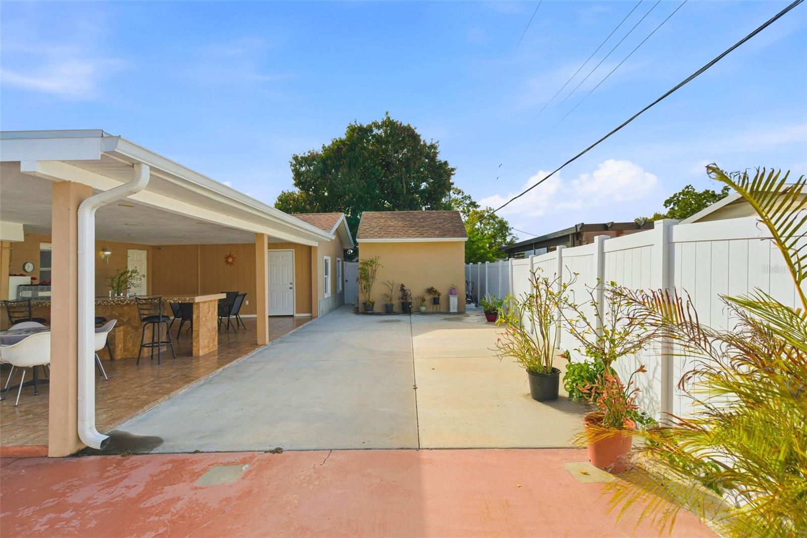4914 HOLIDAY DR — photo 18