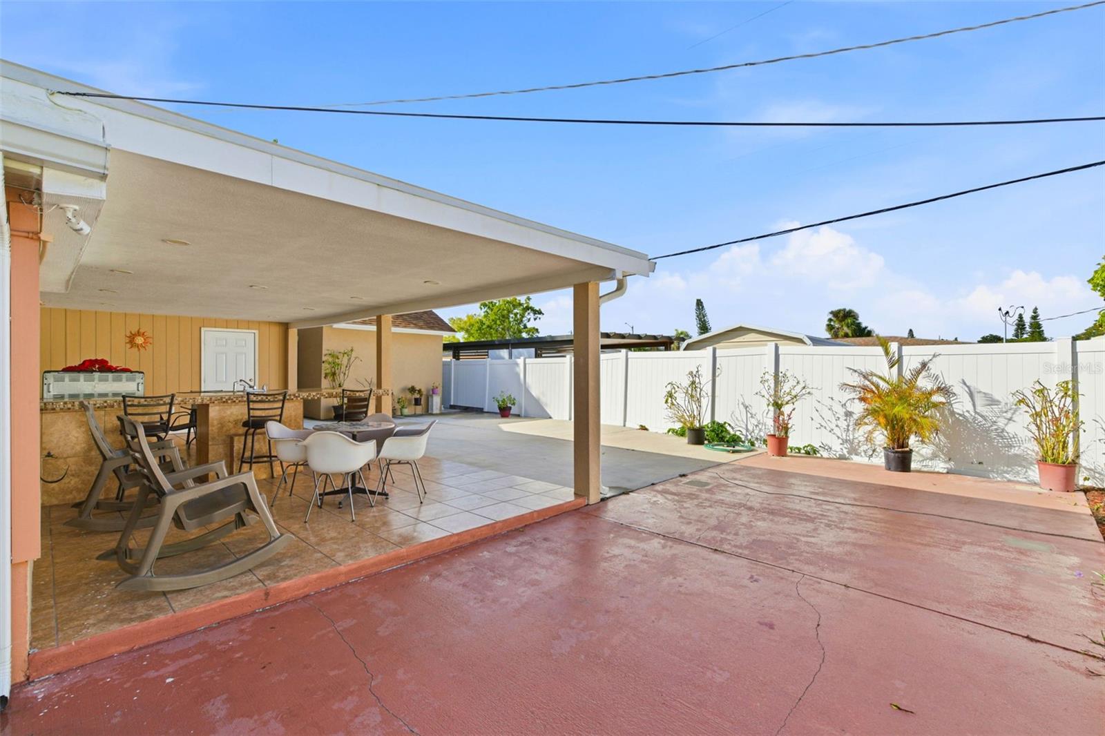 4914 HOLIDAY DR — photo 14