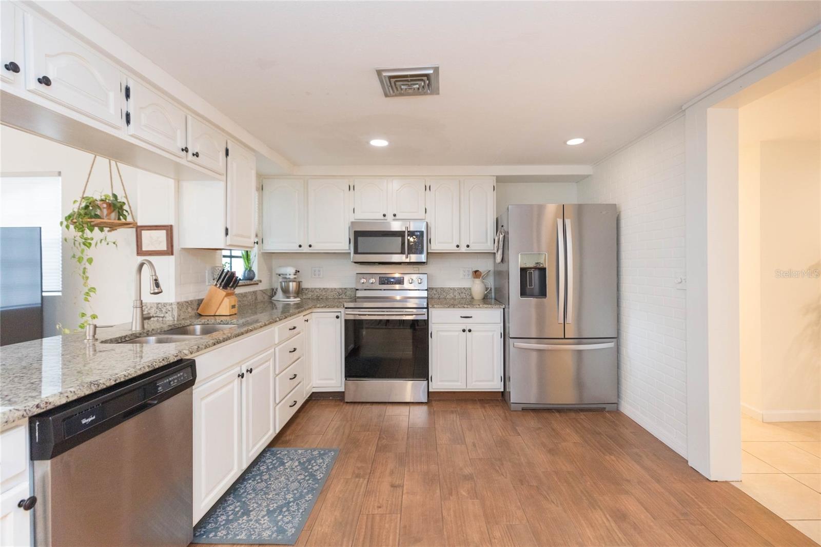 6936 COLEUS CT — photo 2